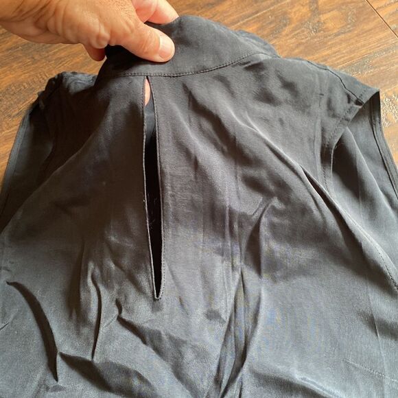 NWT ModCloth Perfectly Particular Black Sleeveless Blouse - Size Medium - Picture 5 of 12